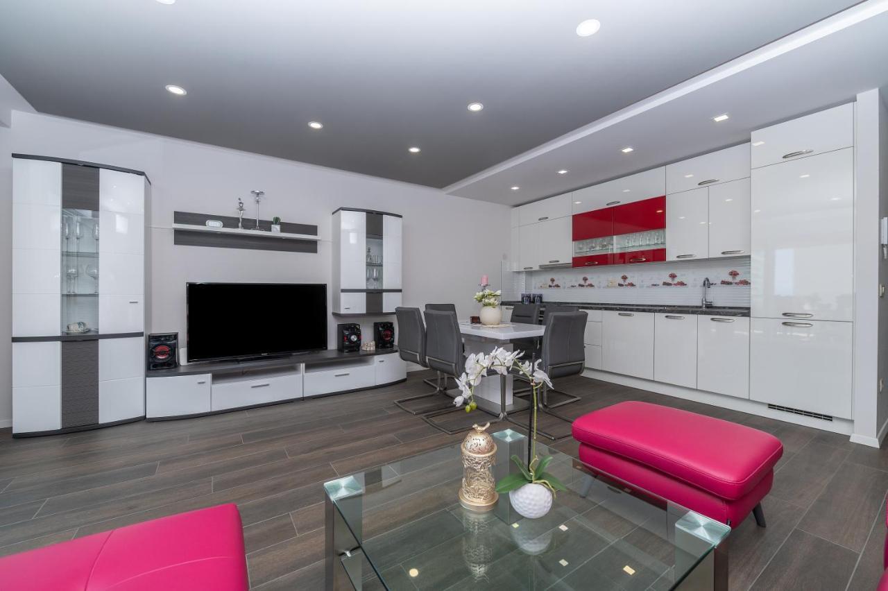 Luxury Apartment Purple Summer Sea View Makarska Zewnętrze zdjęcie